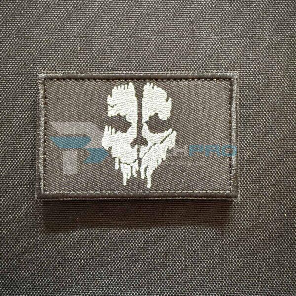 PARCHE BORDADO FANTASMA (NEGRO&BLANCO)