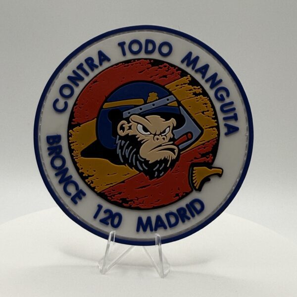 PARCHE PVC “Contra Todo Manguita – BRONCE 120 MADRID”